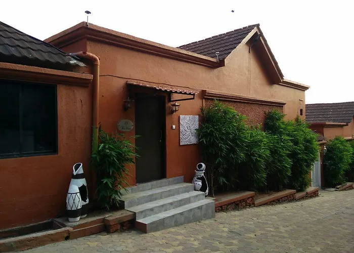 Villa No: 214, Dr.Wade'S Villa. Mumbai